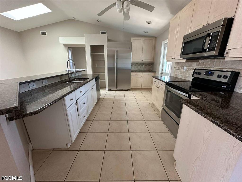 210 SE 4th Street Cape Coral FL 33990 2026020533 image5