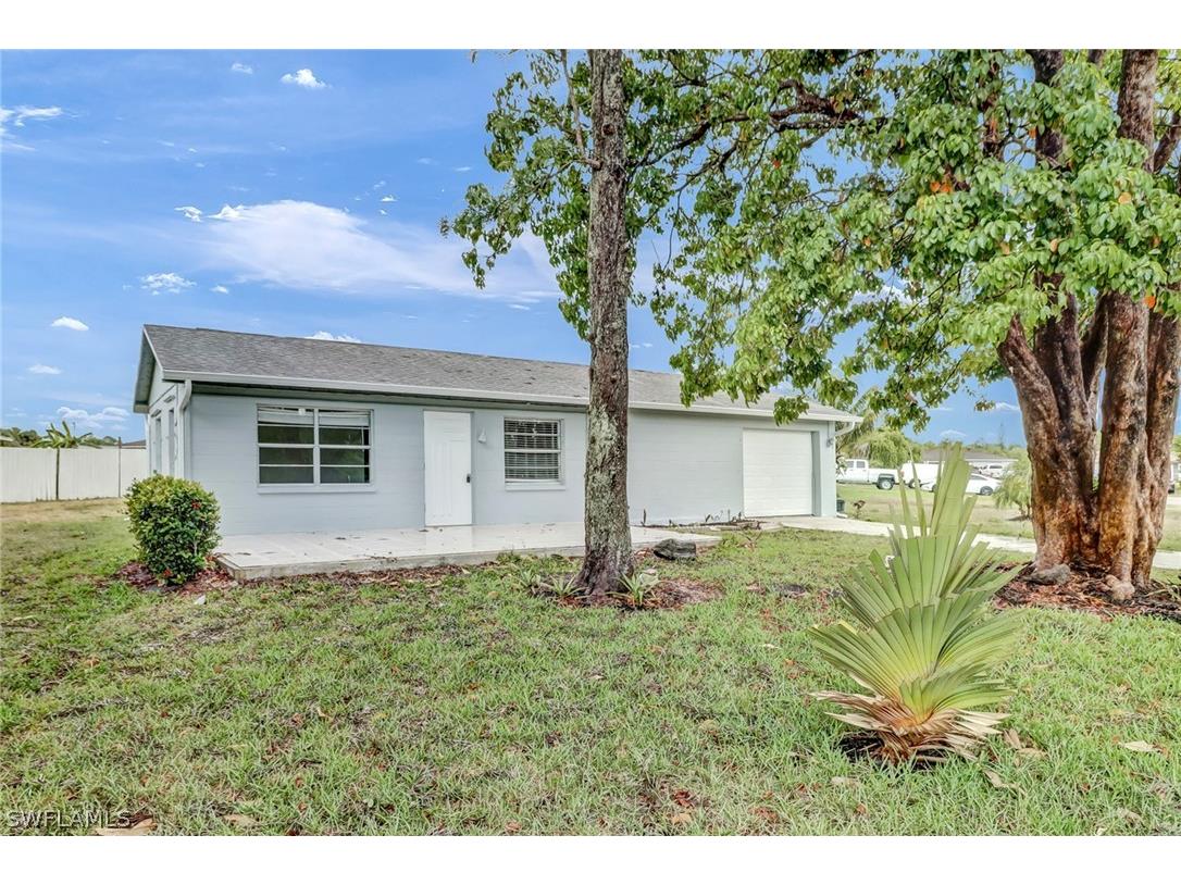 210 Stanford Street Lehigh Acres FL 33936 224041677 image1