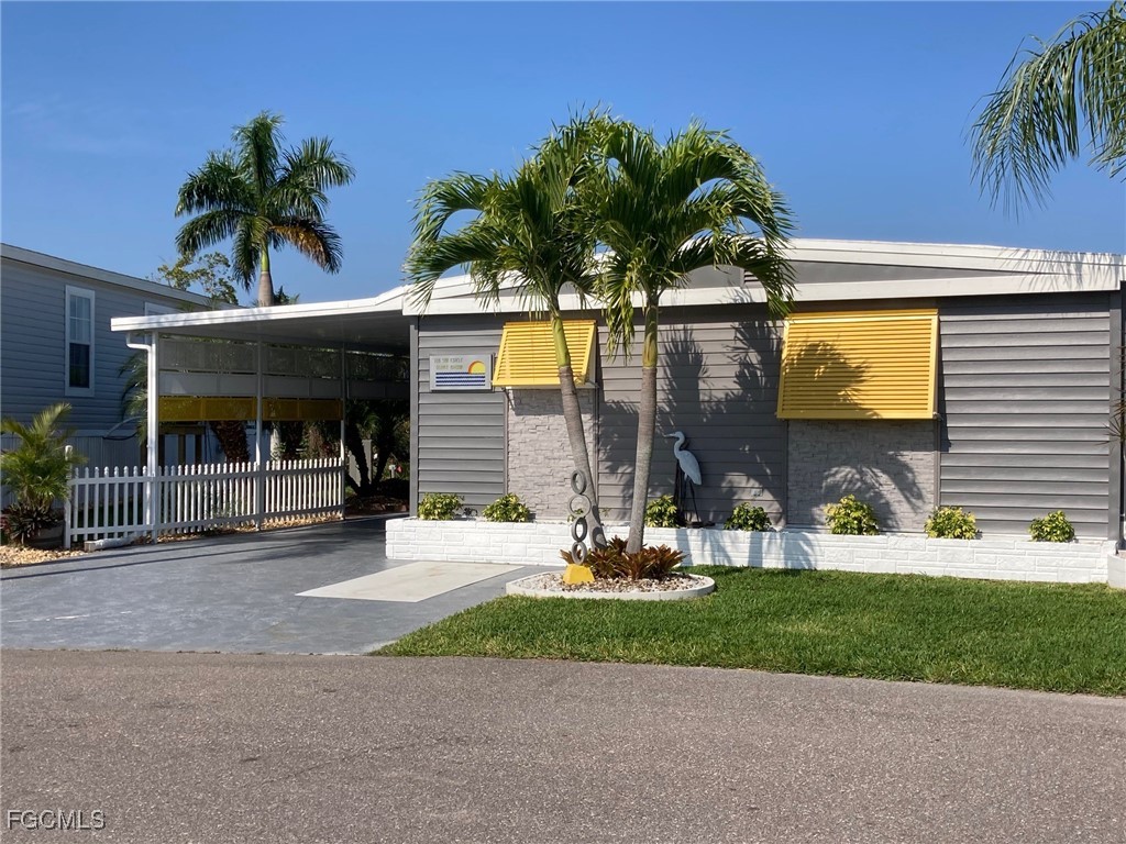210 Sun Circle Fort Myers FL 33905 2025013236 image2