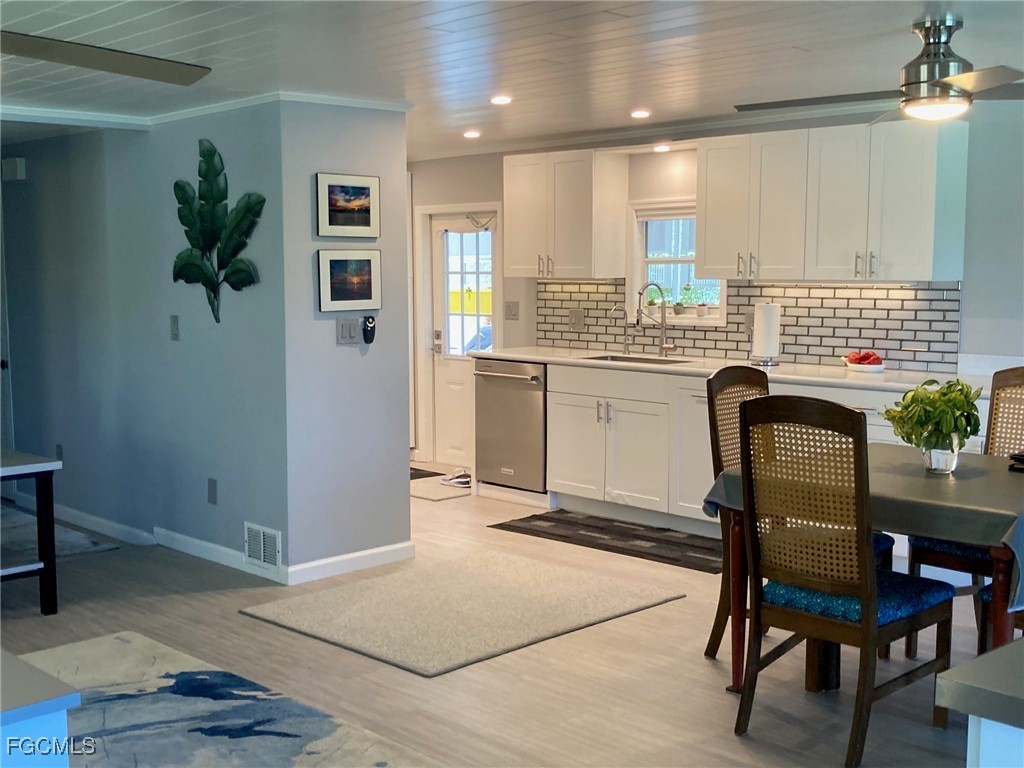 210 Sun Circle Fort Myers FL 33905 2025013236 image5