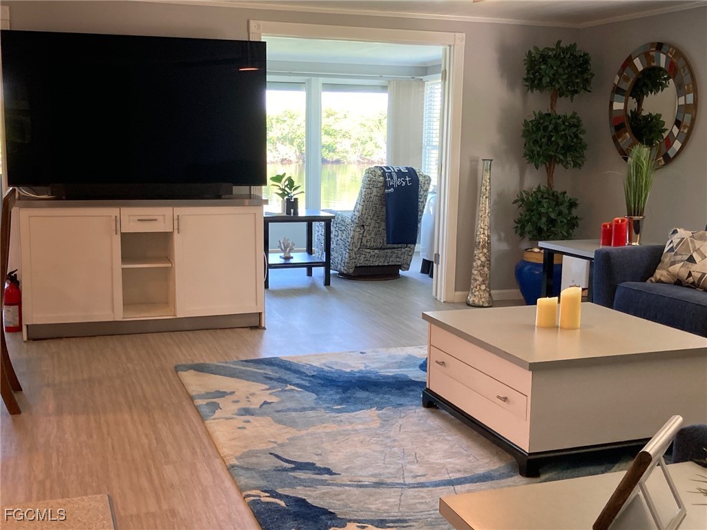 210 Sun Circle Fort Myers FL 33905 2025013236 image7