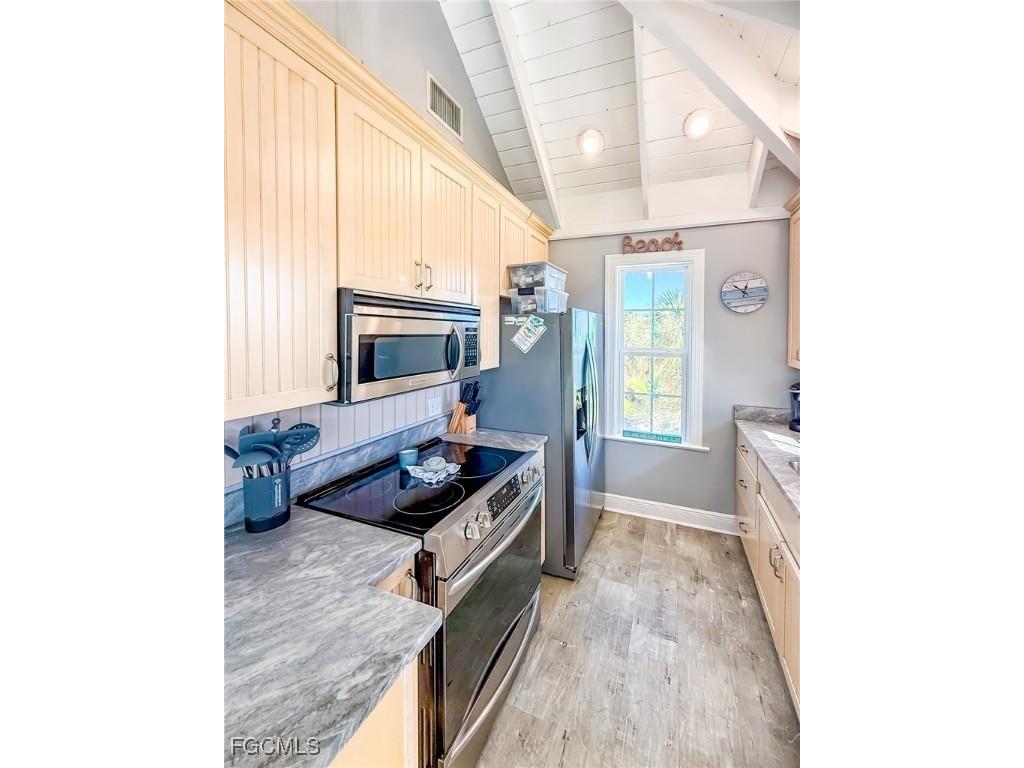 210 White Pelican Drive Upper Captiva FL 33924 2025018406 image25