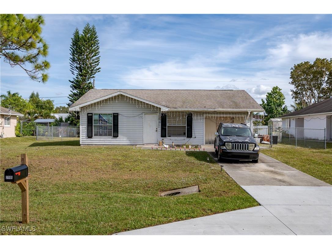 2100 55th Terrace SW Naples FL 34116 225083731 image1