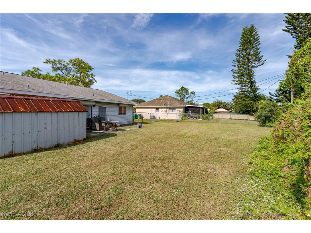 2100 55th Terrace SW Naples FL 34116 225083731 image11