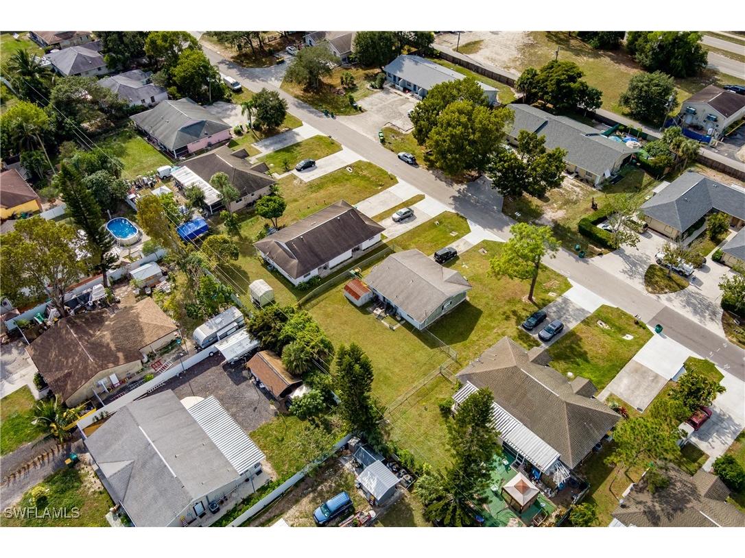 2100 55th Terrace SW Naples FL 34116 225083731 image26