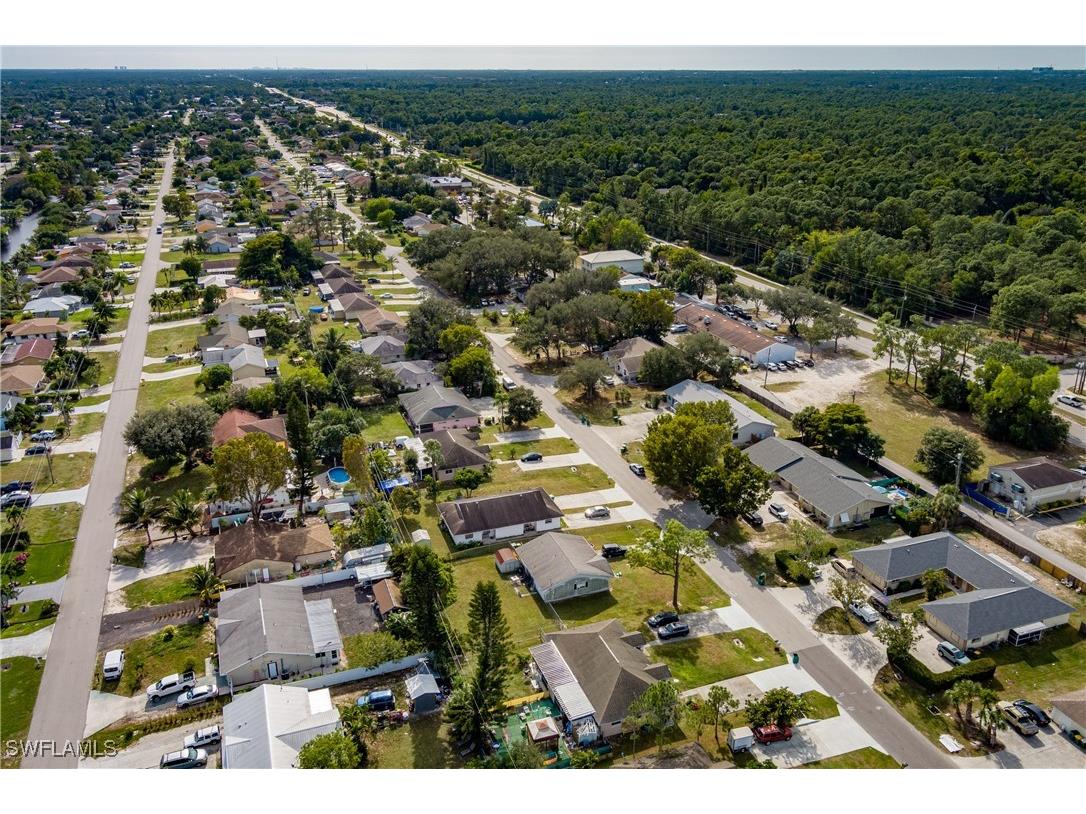 2100 55th Terrace SW Naples FL 34116 225083731 image27