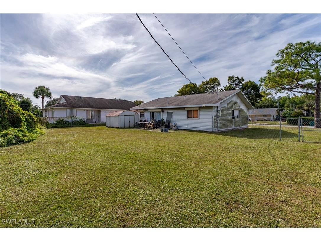 2100 55th Terrace SW Naples FL 34116 225083731 image7