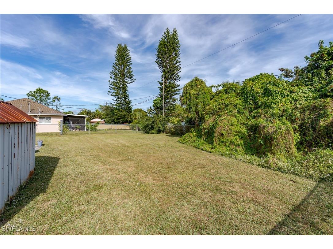 2100 55th Terrace SW Naples FL 34116 225083731 image9