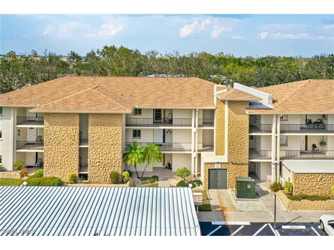2100 Barkeley Lane #11 Fort Myers FL 33907 223016681 image1