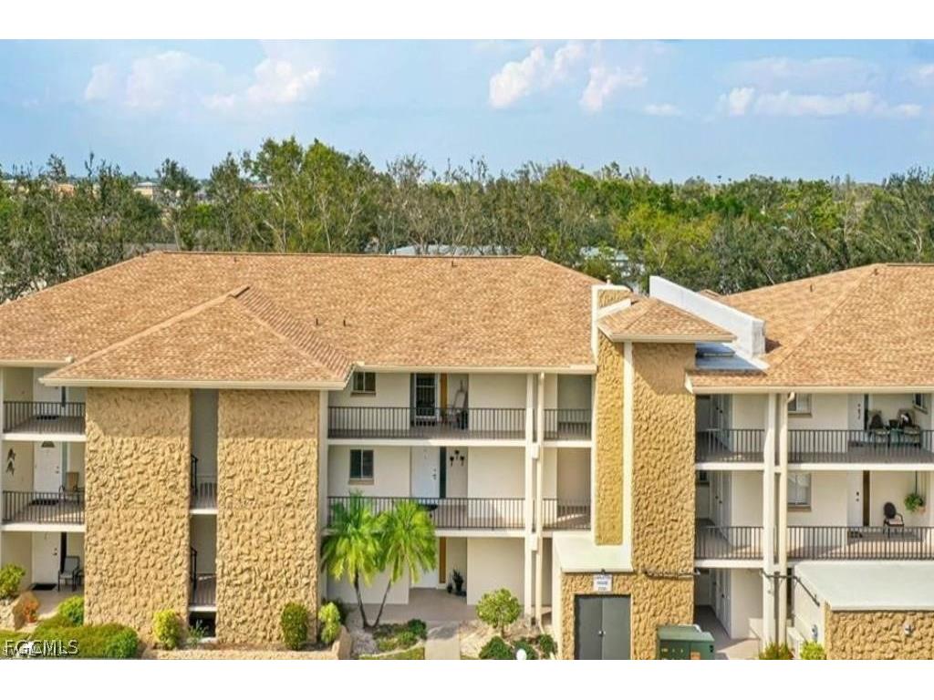 2100 Barkeley Lane #19 Fort Myers FL 33907 2026012766 image1