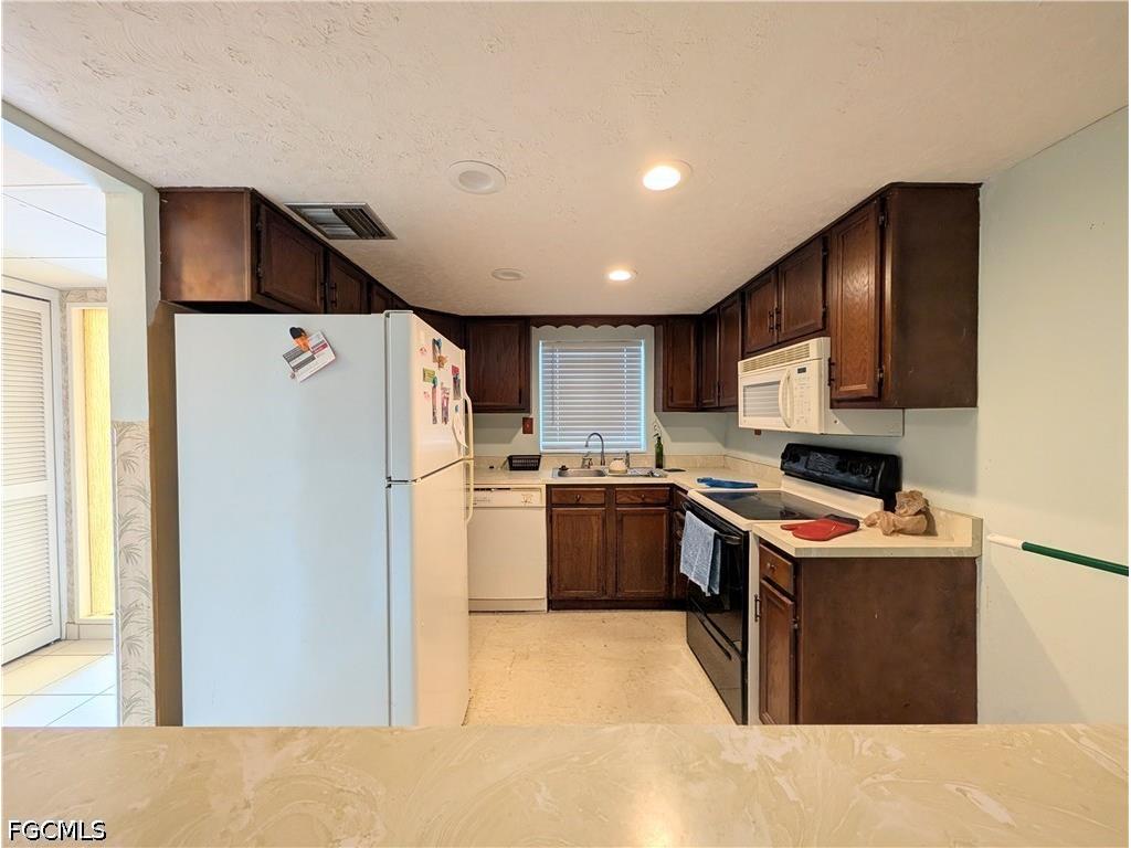 2100 Barkeley Lane #3 Fort Myers FL 33907 2026023951 image8