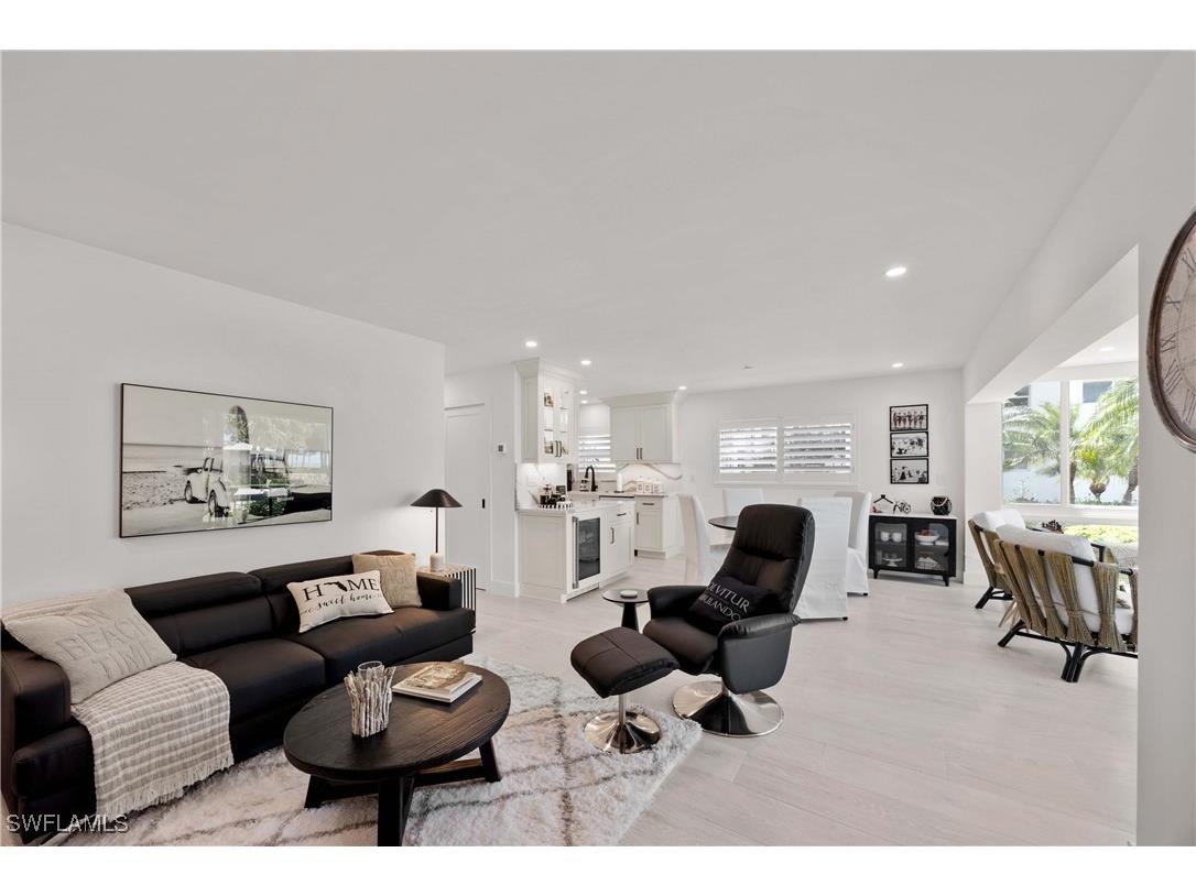 2100 Gulf Shore Boulevard N #101 Naples FL 34102 225074868 image10