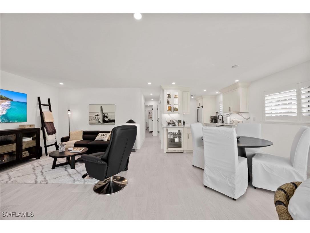 2100 Gulf Shore Boulevard N #101 Naples FL 34102 225074868 image11