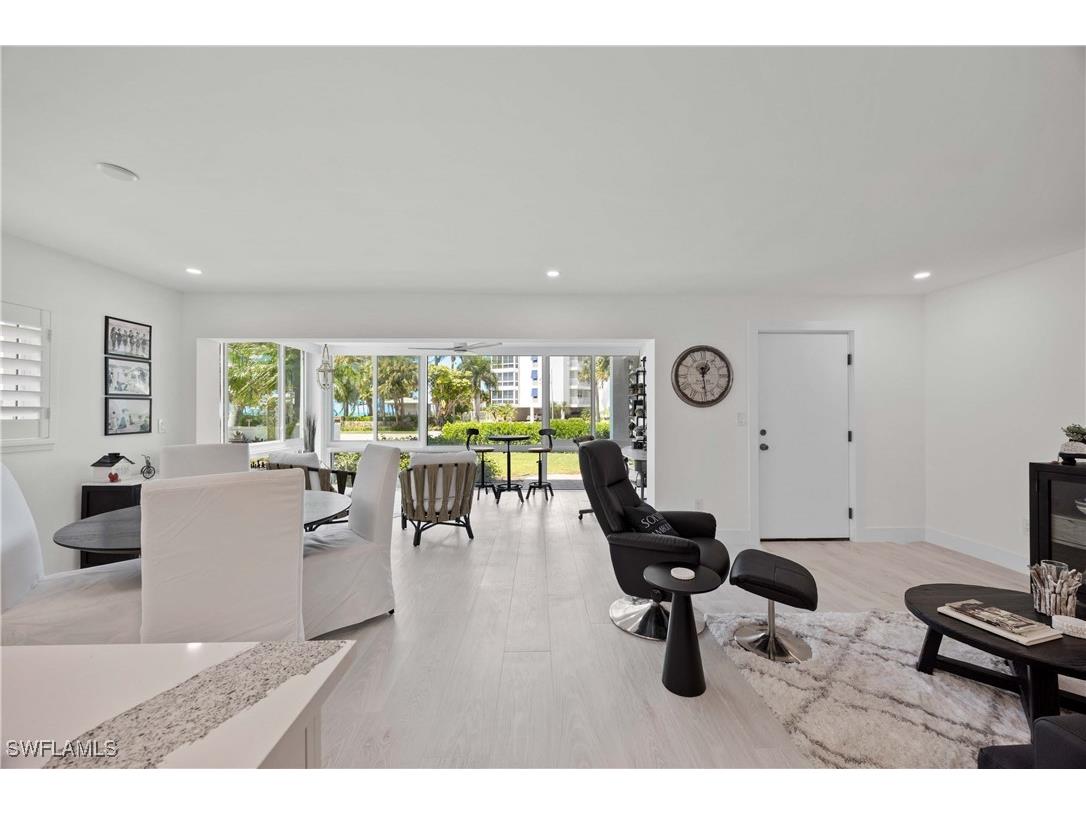 2100 Gulf Shore Boulevard N #101 Naples FL 34102 225074868 image13