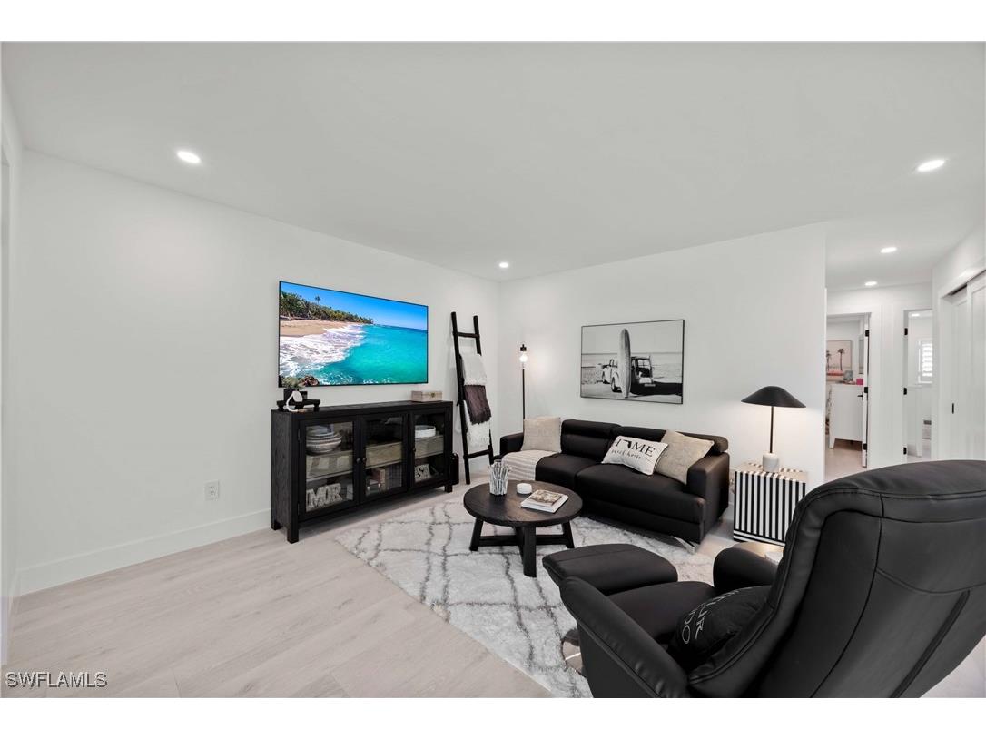 2100 Gulf Shore Boulevard N #101 Naples FL 34102 225074868 image14