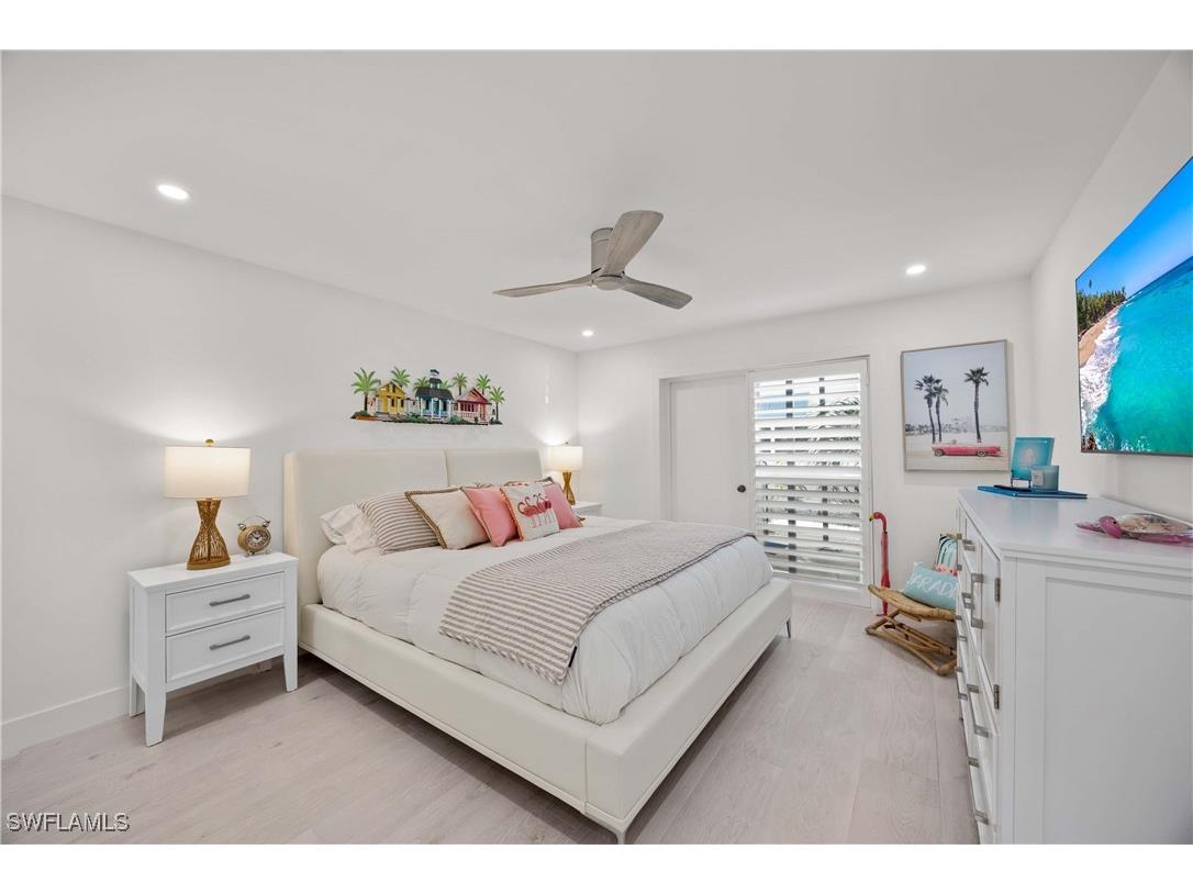 2100 Gulf Shore Boulevard N #101 Naples FL 34102 225074868 image15