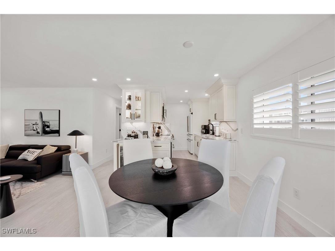 2100 Gulf Shore Boulevard N #101 Naples FL 34102 225074868 image7