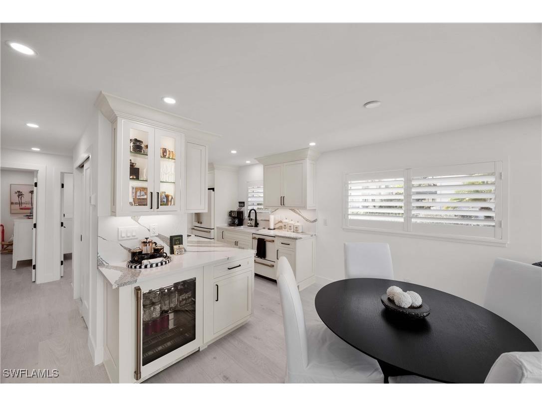 2100 Gulf Shore Boulevard N #101 Naples FL 34102 225074868 image9