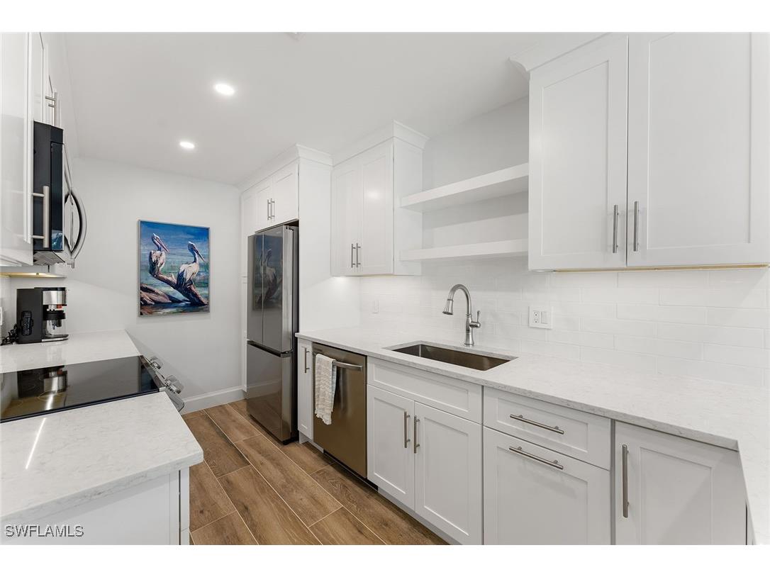 2100 Gulf Shore Boulevard N #107 Naples FL 34102 225076655 image14