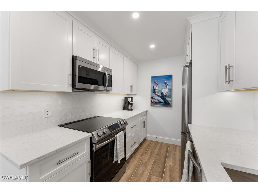 2100 Gulf Shore Boulevard N #107 Naples FL 34102 225076655 image15