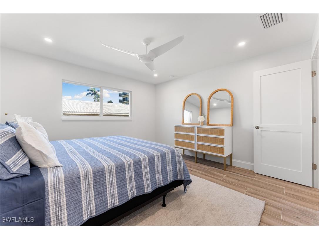 2100 Gulf Shore Boulevard N #107 Naples FL 34102 225076655 image26