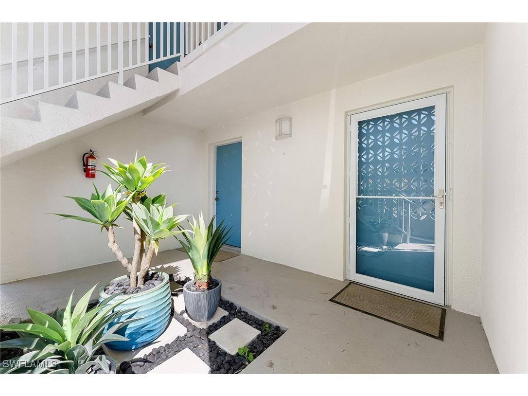 2100 Gulf Shore Boulevard N #107 Naples FL 34102 225076655 image29