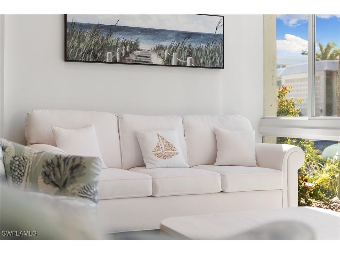 2100 Gulf Shore Boulevard N #107 Naples FL 34102 225076655 image32