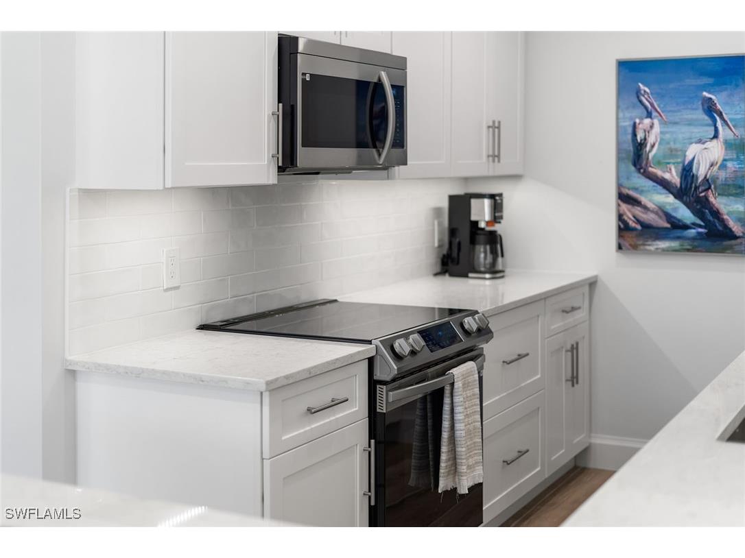 2100 Gulf Shore Boulevard N #107 Naples FL 34102 225076655 image35