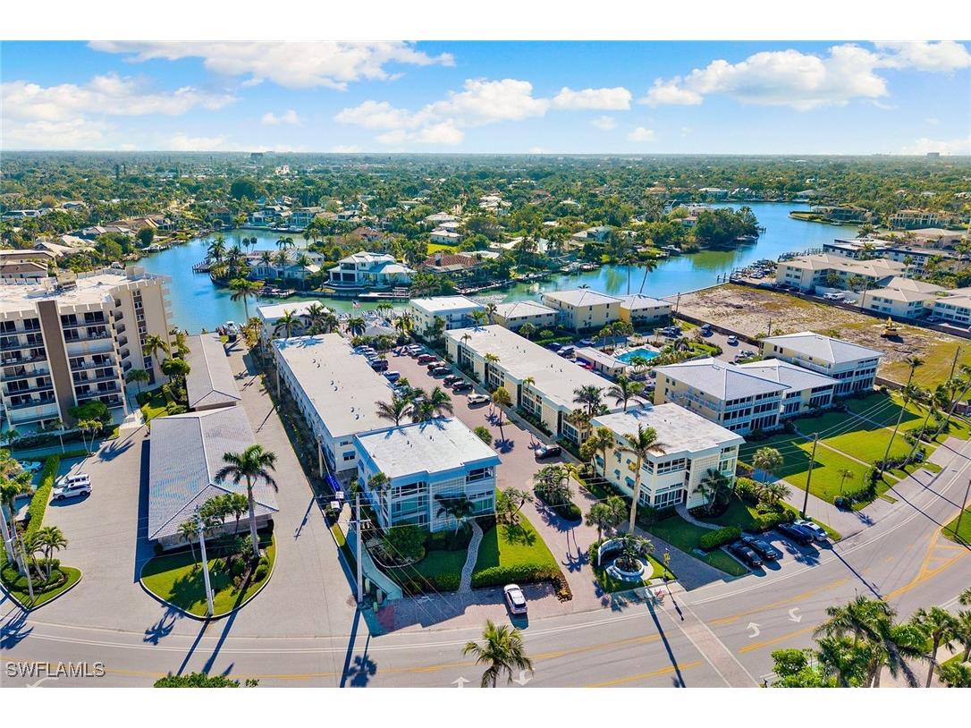 2100 Gulf Shore Boulevard N #107 Naples FL 34102 225076655 image8