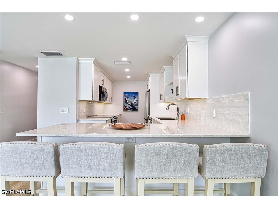 2100 Gulf Shore Boulevard N #107 Naples FL 34102 226020211 image11