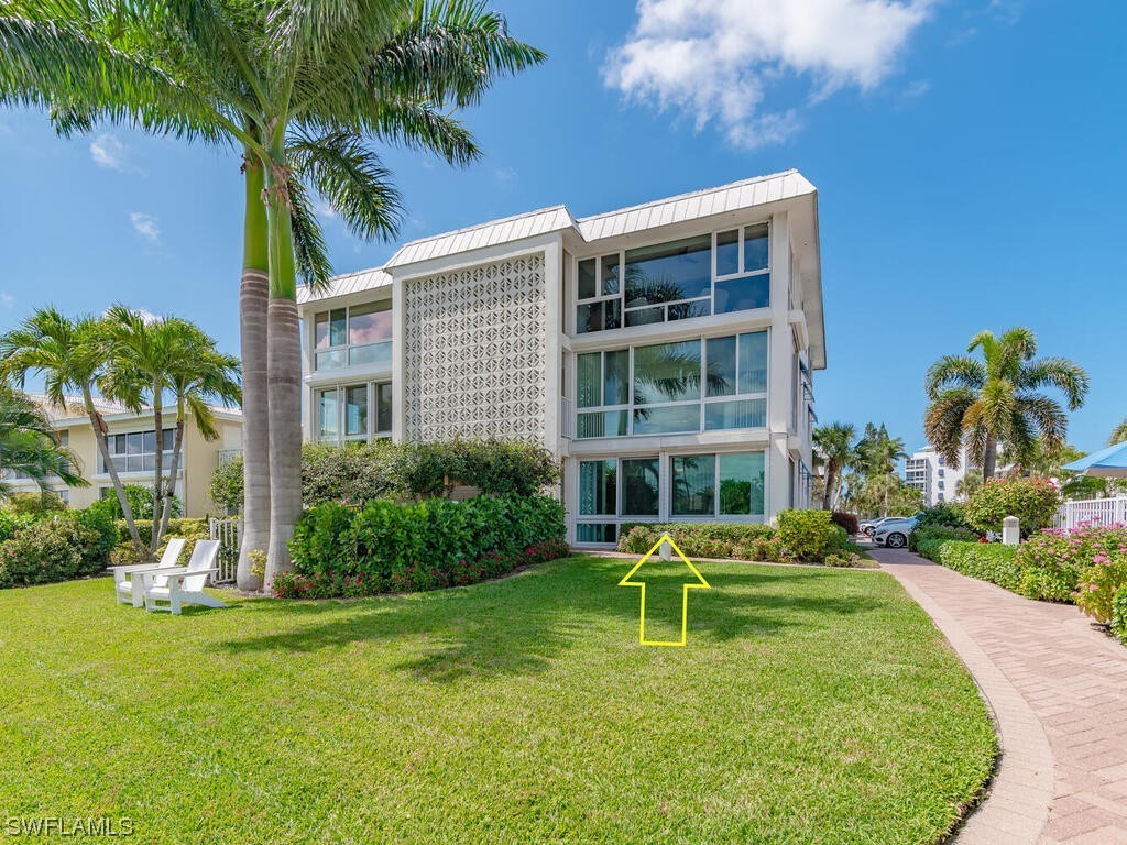 2100 Gulf Shore Boulevard N #120 Naples FL 34102 223022454 image1