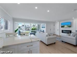 2100 Gulf Shore Boulevard N #120 Naples FL 34102 226023192 image1