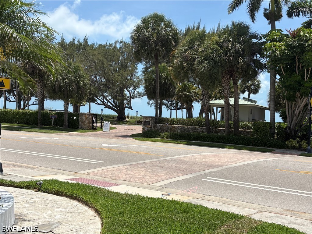 2100 Gulf Shore Boulevard N #120 Naples FL 34102 226023192 image30