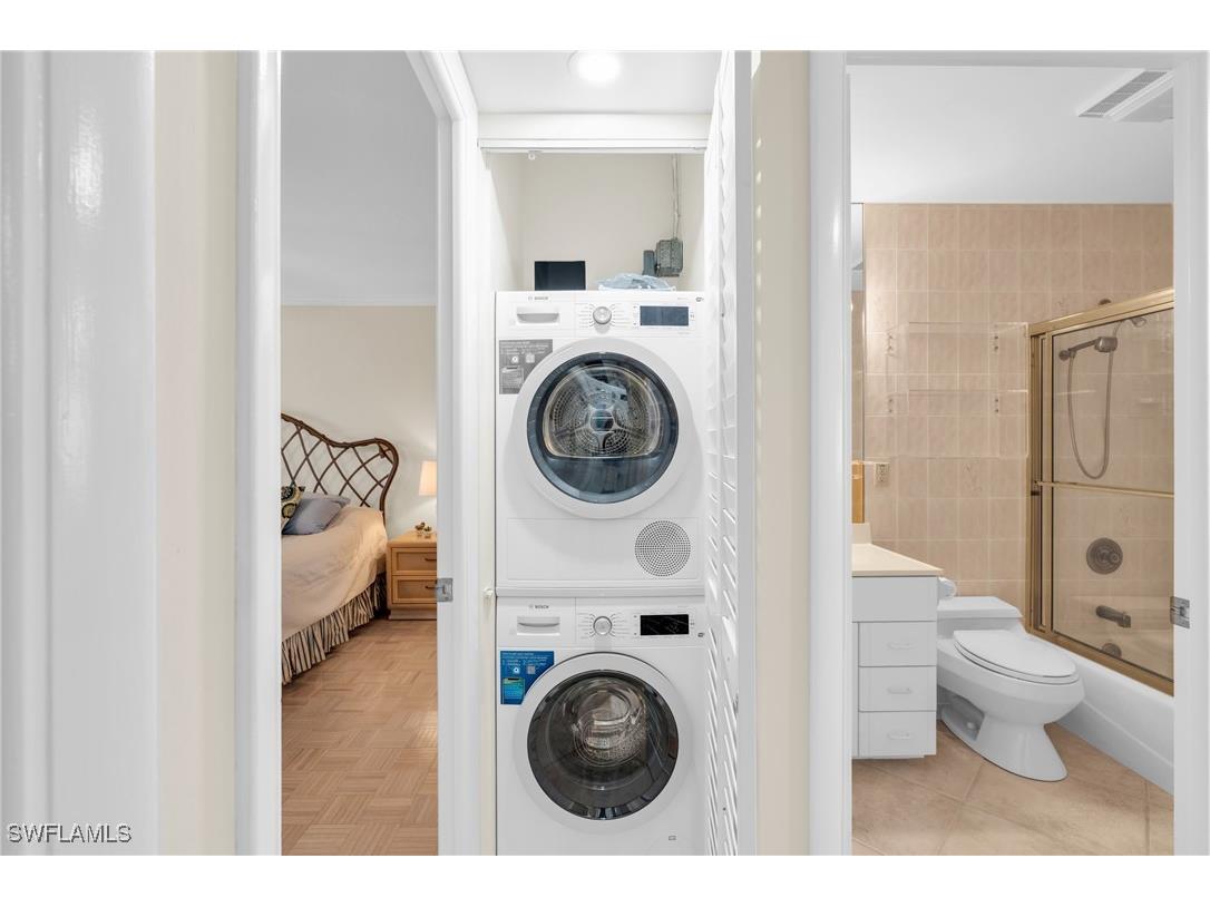 2100 Gulf Shore Boulevard N #206 Naples FL 34102 225081437 image23