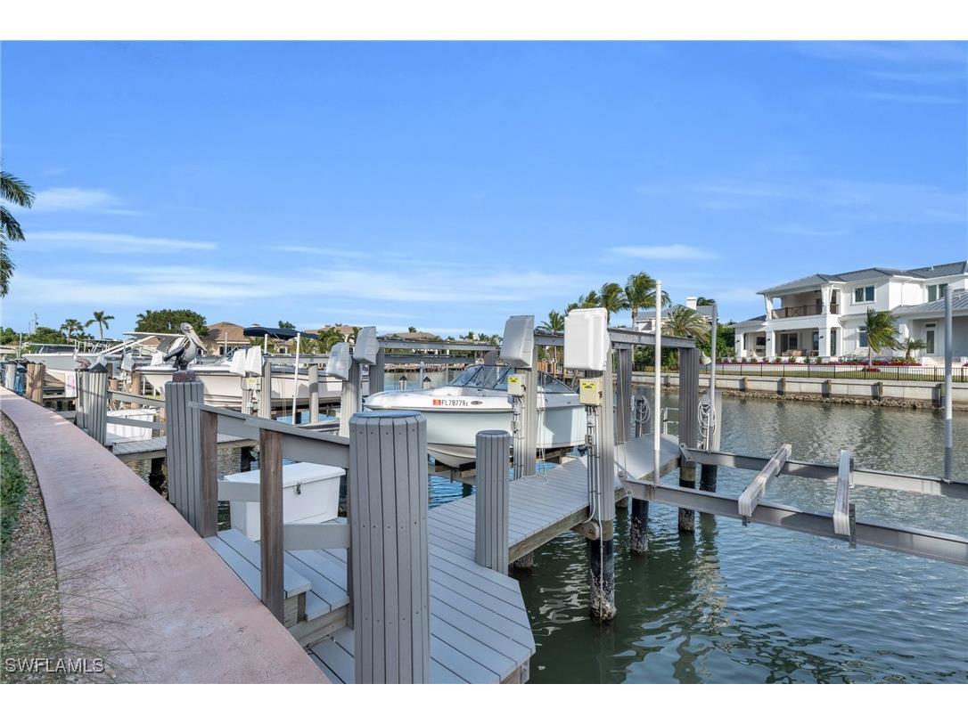 2100 Gulf Shore Boulevard N #206 Naples FL 34102 225081437 image7