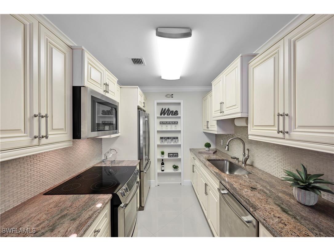 2100 Gulf Shore Boulevard N #212 Naples FL 34102 225078222 image13