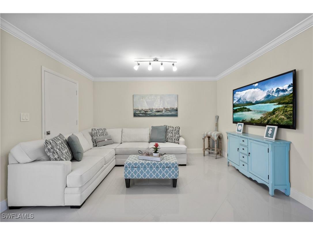 2100 Gulf Shore Boulevard N #212 Naples FL 34102 225078222 image8