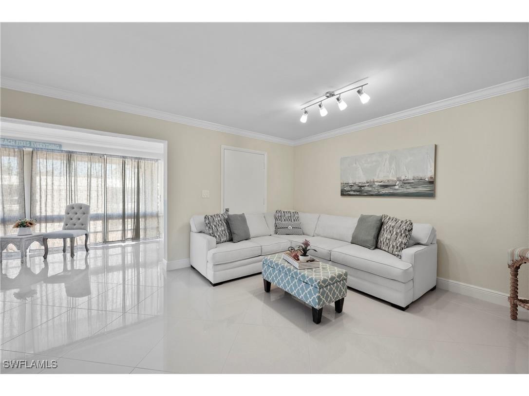 2100 Gulf Shore Boulevard N #212 Naples FL 34102 225078222 image9