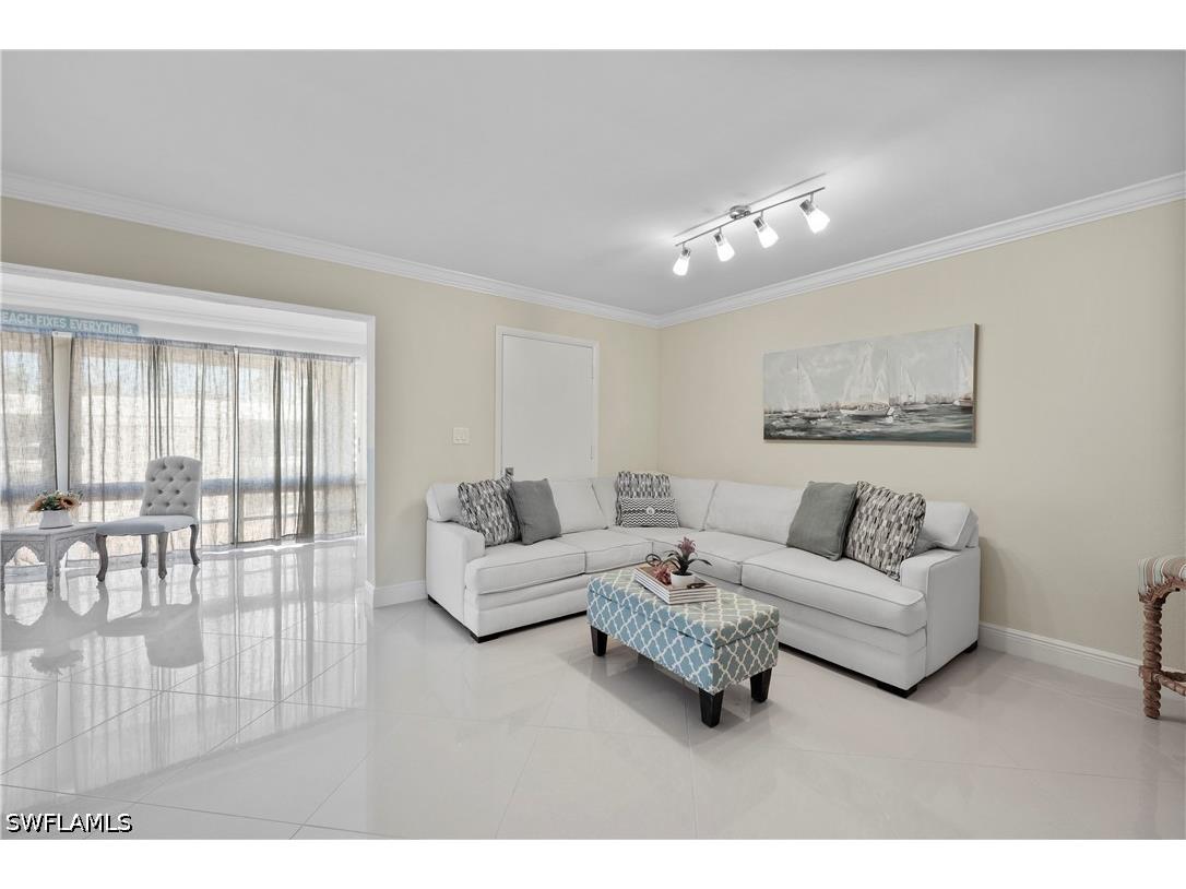 2100 Gulf Shore Boulevard N #212 Naples FL 34102 226019733 image10
