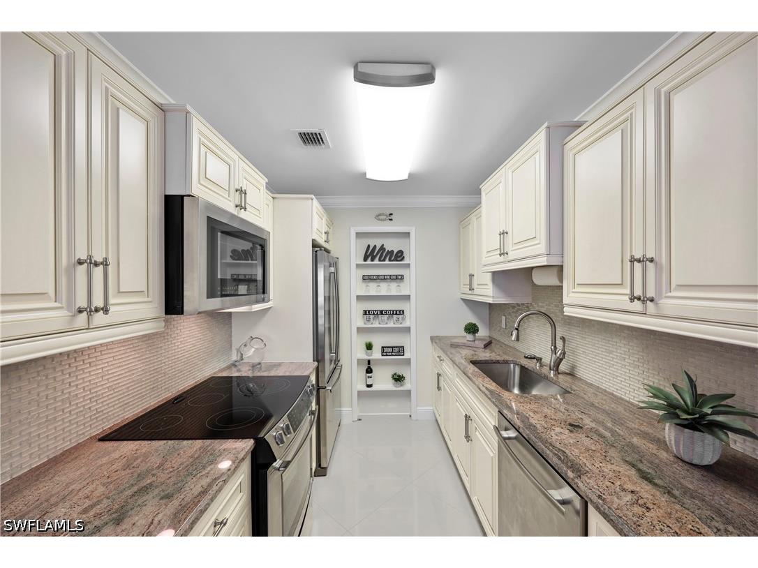2100 Gulf Shore Boulevard N #212 Naples FL 34102 226019733 image14