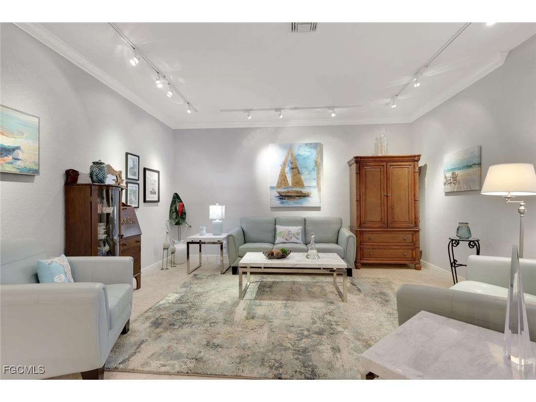 2100 Rio Nuevo Drive North Fort Myers FL 33917 2025018823 image16