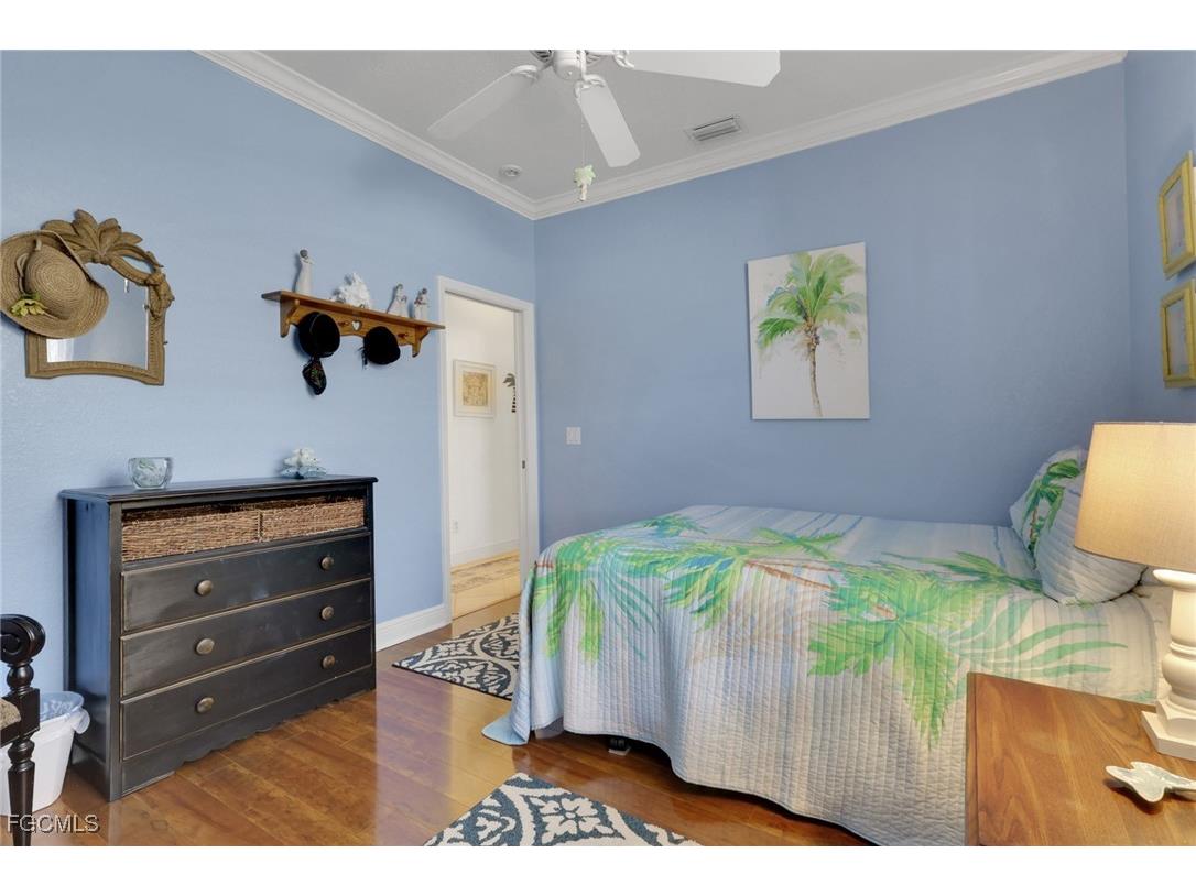 2100 Rio Nuevo Drive North Fort Myers FL 33917 2025018823 image26