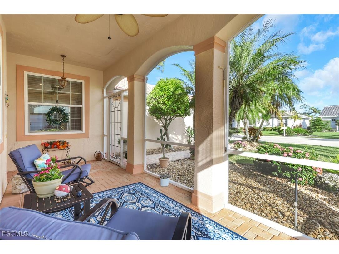 2100 Rio Nuevo Drive North Fort Myers FL 33917 2025018823 image5