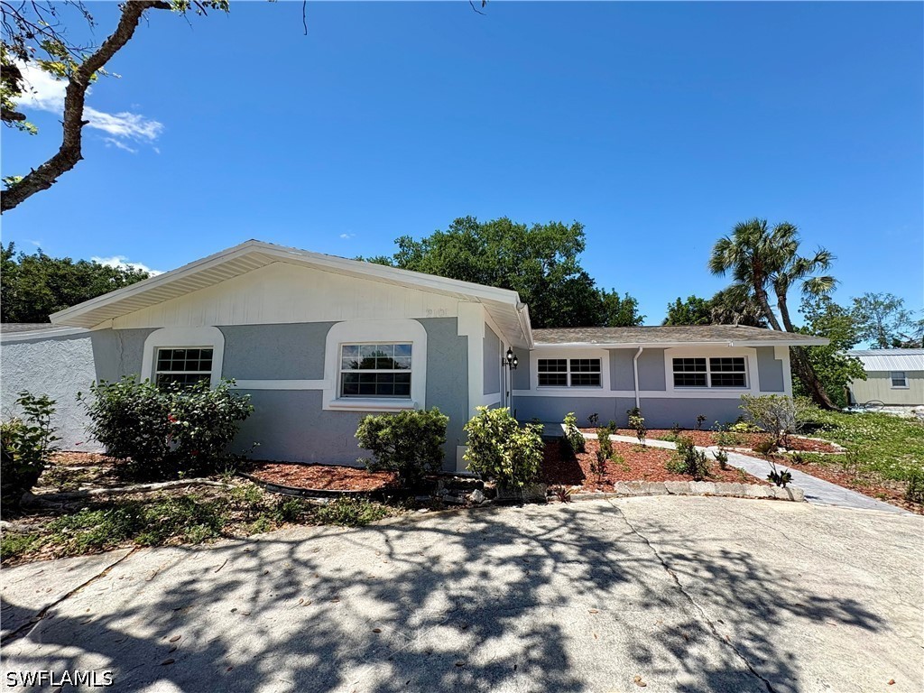 2101 43rd Terrace SW Naples FL 34116 226014308 image2