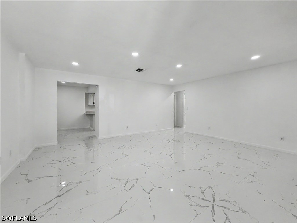 2101 Hibiscus Road Fort Myers FL 33905 226014797 image5