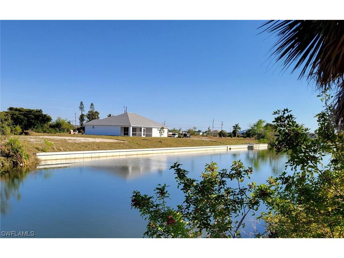 2101 NE 1st Avenue Cape Coral FL 33909 224018165 image1