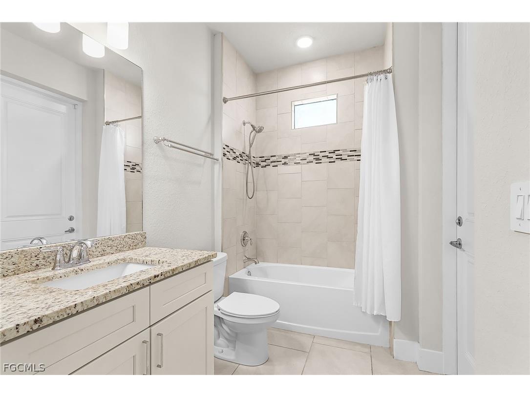2101 NE 36th Terrace Cape Coral FL 33909 2026006943 image7