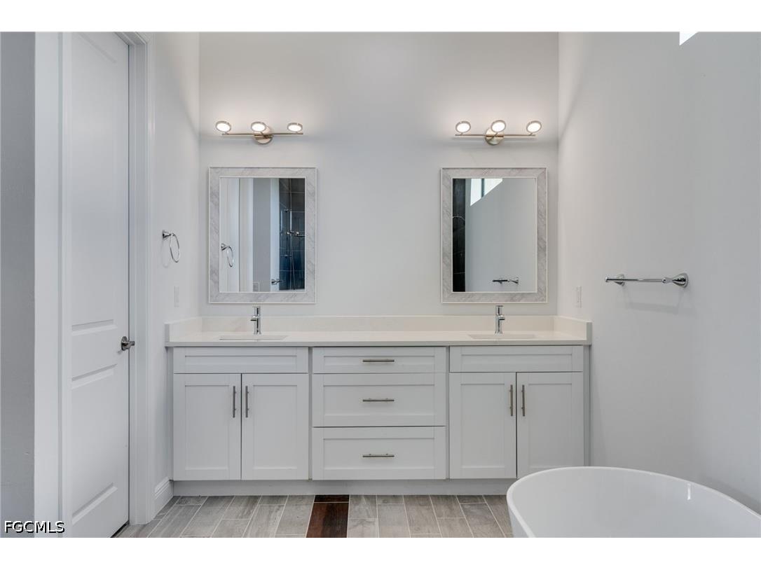 2101 NW 8th Terrace Cape Coral FL 33993 2026014527 image25