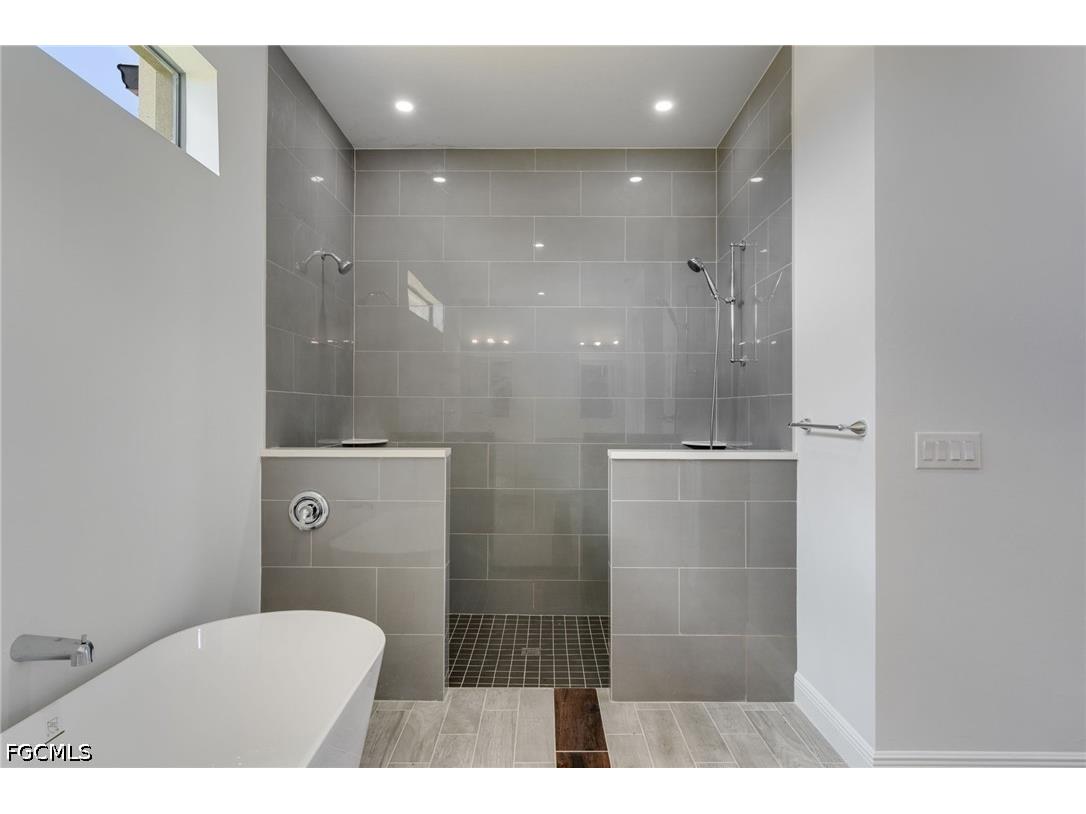 2101 NW 8th Terrace Cape Coral FL 33993 2026014527 image26