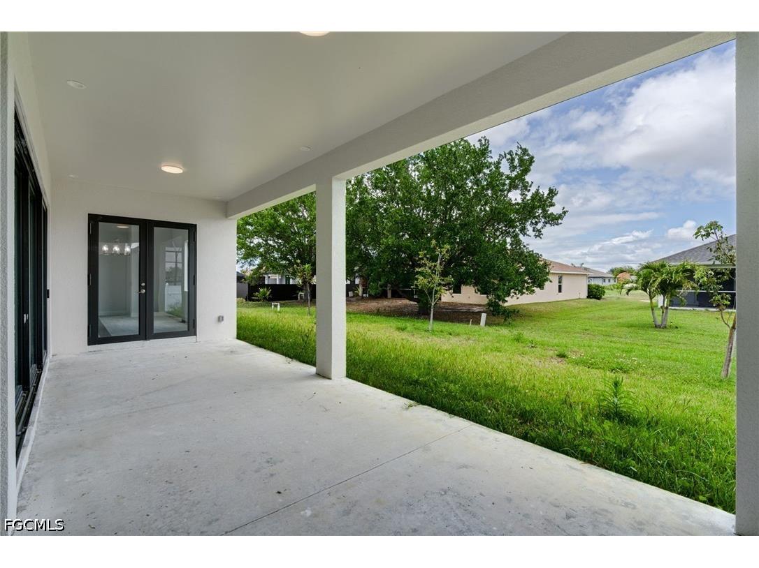 2101 NW 8th Terrace Cape Coral FL 33993 2026014527 image27